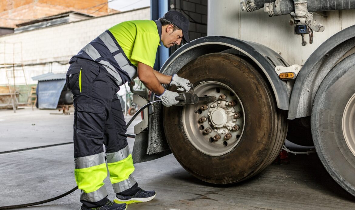 Truck tyre Fitting Auckland providing professional heavy vehicle tyre installation